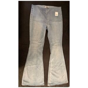 Free People pull on flare jeans NEW!